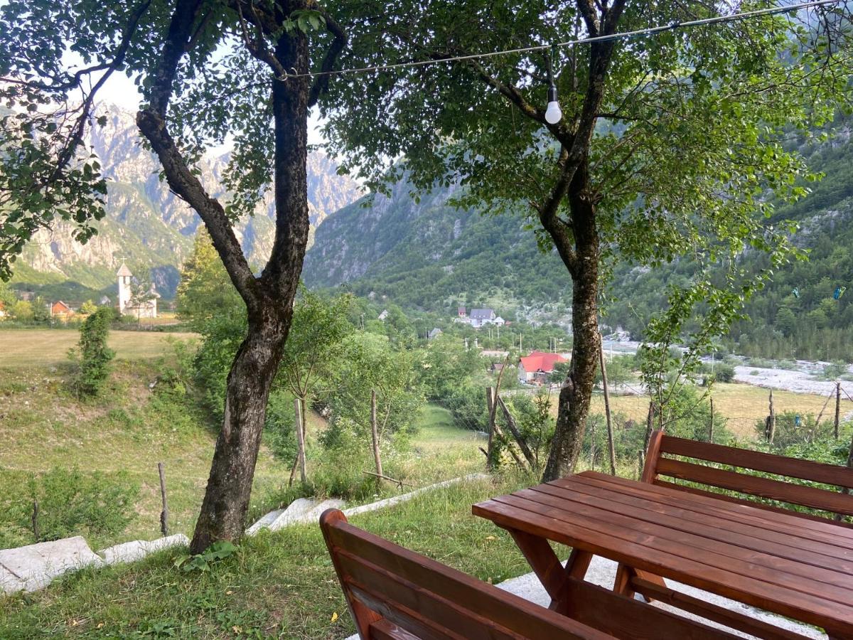 Bujtina Pllumi Theth Bed & Breakfast Exterior photo