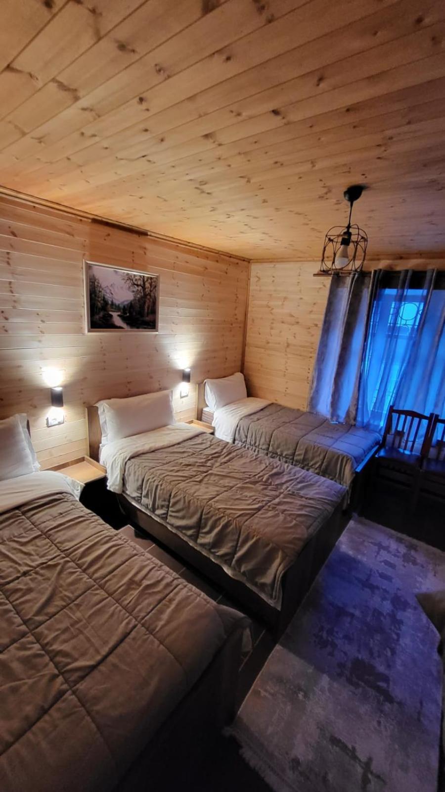 Bujtina Pllumi Theth Bed & Breakfast Room photo