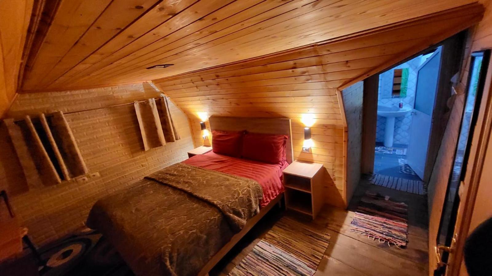 Bujtina Pllumi Theth Bed & Breakfast Exterior photo