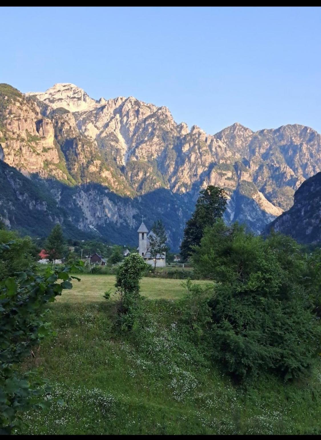 Bujtina Pllumi Theth Bed & Breakfast Exterior photo