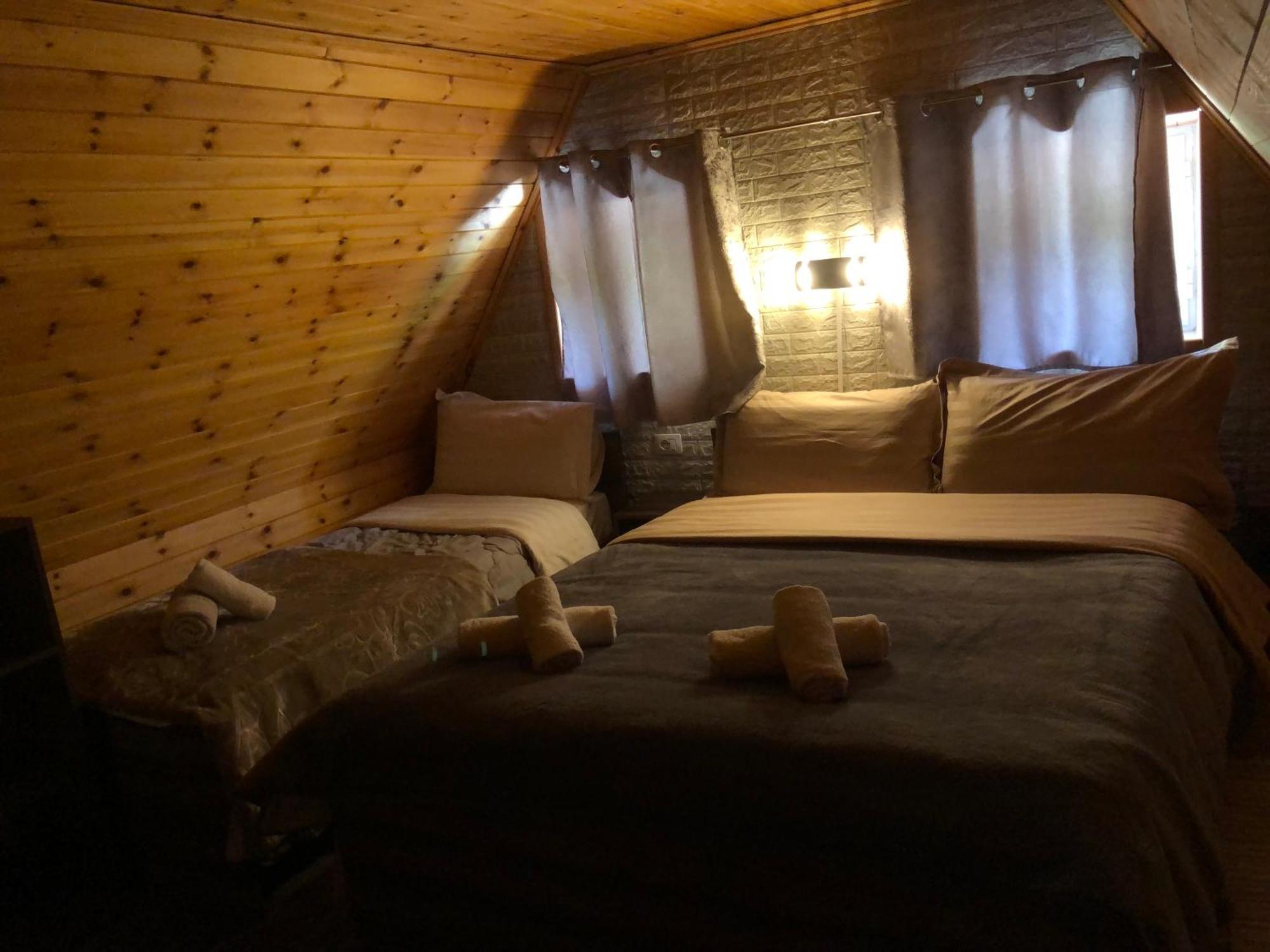 Bujtina Pllumi Theth Bed & Breakfast Exterior photo