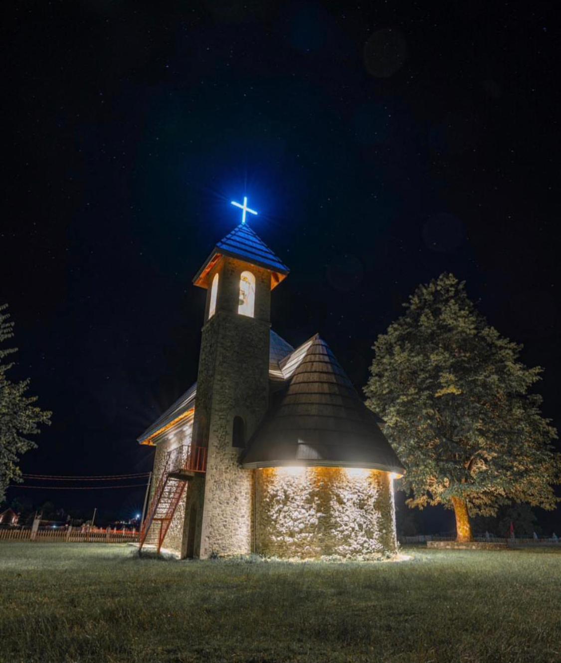 Bujtina Pllumi Theth Bed & Breakfast Exterior photo
